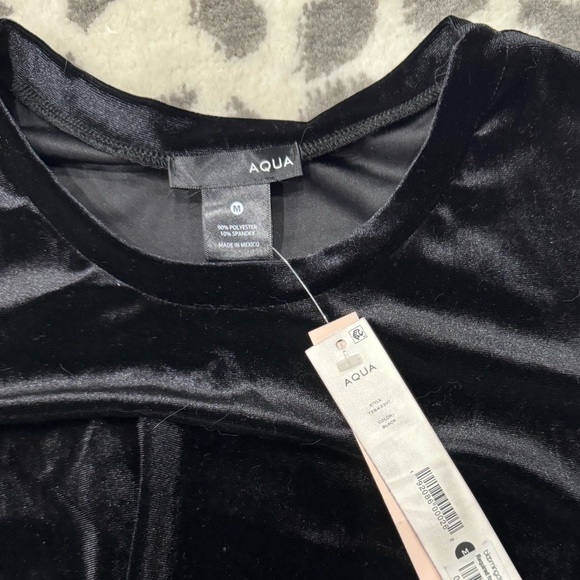 Women’s Aqua Tshirt with bottom Knot - black - sz medium - NWT - Picture 4 of 9